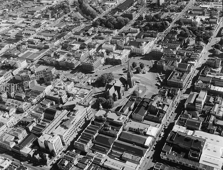 File:Cathedral Square, 1955.jpg