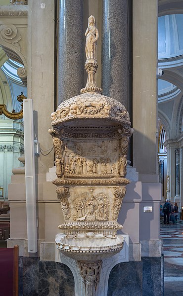 File:Cattedrale di Palermo acquasantiera Domenico Gagini.jpg