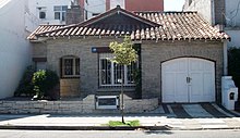 A Mar del Plata style house in Mar del Plata, Argentina, featuring some characteristics of the cottage, Norman architecture, and Spanish colonial architecture Chalet centro.jpg