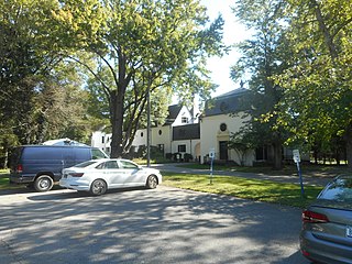 <span class="mw-page-title-main">Benjamin Moore Estate</span> Historic house in New York, United States