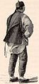 Kinesisk mann ca. 1900 i tradisjonell klesdrakt og påboden lang nakkeflette.