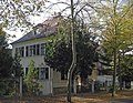 Einfamilienhaus mit Einfriedung