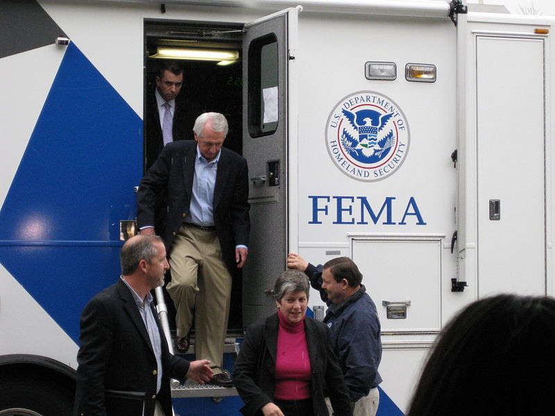 File:DHS Secretary Napolitano visits FEMA workers in Kentucky.jpg