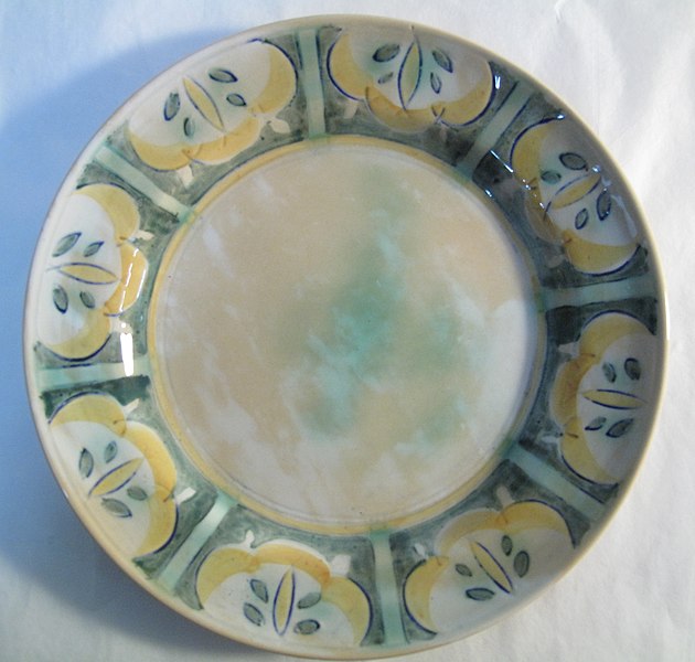 File:Dinnerset, part of (AM 1991.115-6) (cropped).jpg