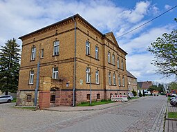 Dornstedt, An der Schule 2