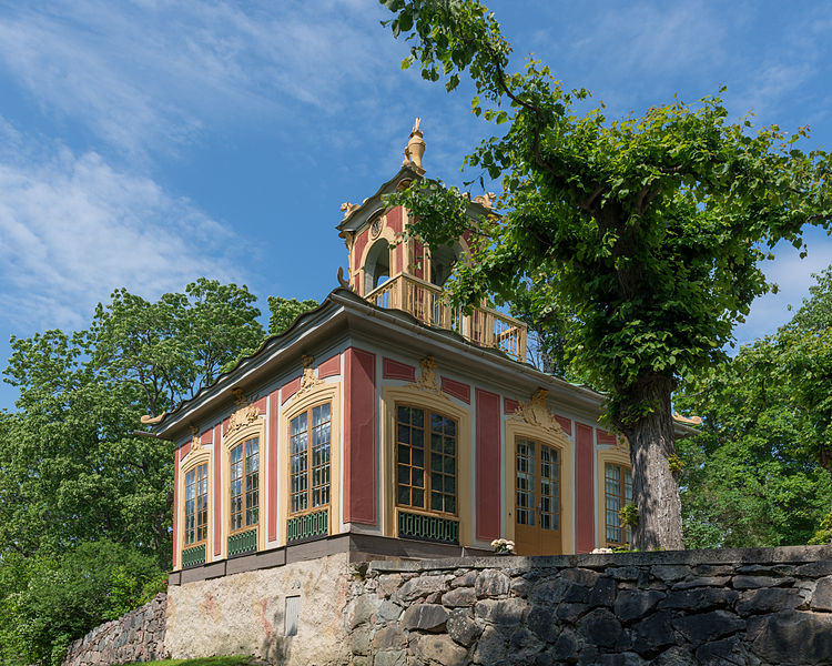 File:Drottningholm June 2013 15.jpg