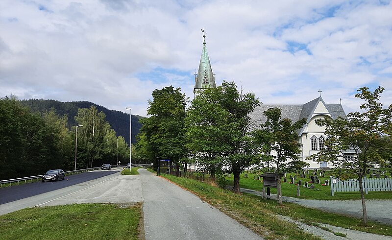 File:E6 Horg kirke.jpg