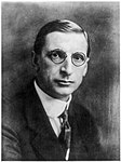 Eamon de Valera c 1922-30.jpg