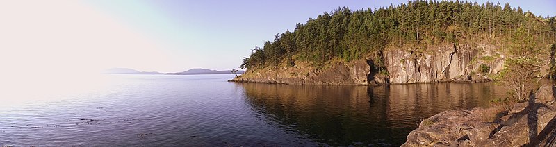 File:Echo Cove, Narvaez Bay - panoramio.jpg