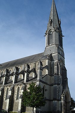 Eglise de Couffé (France).JPG