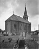 Sint Maartenskerk (Hervormde kerk) op verhoogd kerkhof