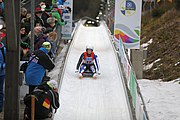 Deutsch: 2. und finaler Lauf der Juniorinnen bei den 33. FIL Juniorenweltmeisterschaften 2018 in Altenberg/Erzgebirge am 1. Februar 2018 (Namen der Abgebildeten in den Kategorien) English: 2nd and final run female juniors at the 2018 33th FIL Junior World Championships at Februar 1st alt Altenberg, Germany (names in categories)