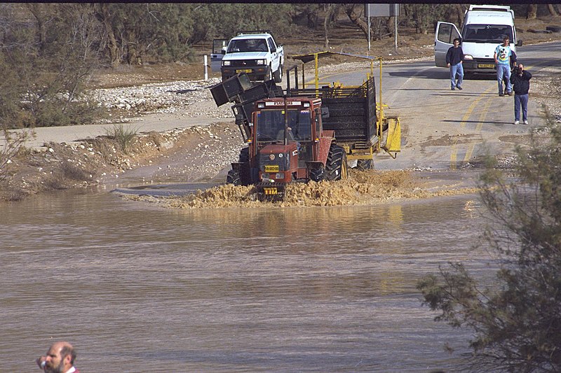 File:Flickr - Government Press Office (GPO) - Flooding in the Negev.jpg