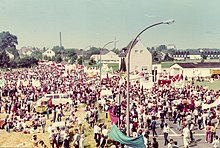 Bonn demonstration, 10th of October 1981 Friedensdemonstration Bonn am 10ten Juni 1982 - Auftakt und Demonstration 01 (s-w).jpg