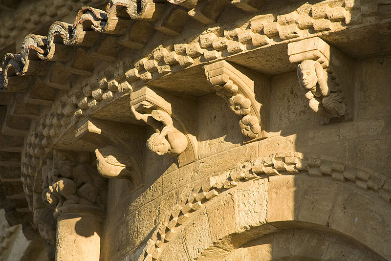 File:Fromista, Iglesia de San Martín de Tours-PM 32817.jpg