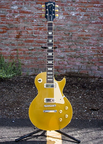 File:Gibson Les Paul Deluxe (SN 897292).jpg