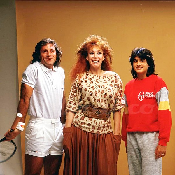 File:Guillermo Vilas, Moria Casán y Gabriela Sabatini.jpg