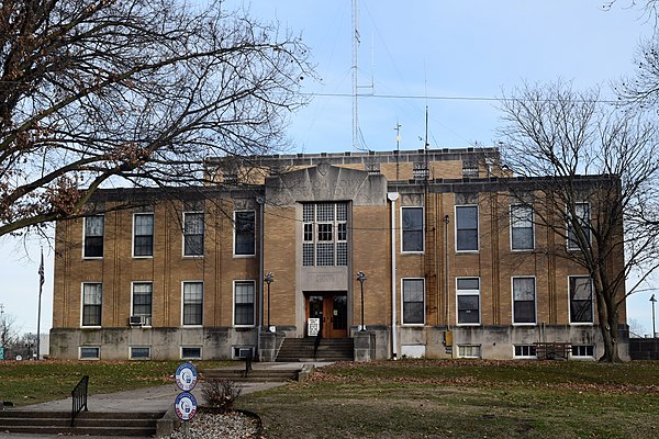 Hamilton County Courthouse in McLeansboro