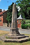 Harlaxtonský vesnický kříž