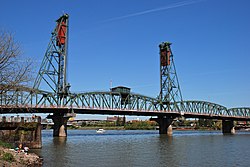 Hawthorne Bridge (Portland, Oregon) from southwest, 2012.jpg