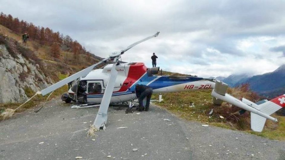 Helicopter crash 2011 zuoz.jpg