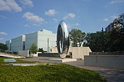 Lillie and Hugh Roy Cullen Sculpture Garden