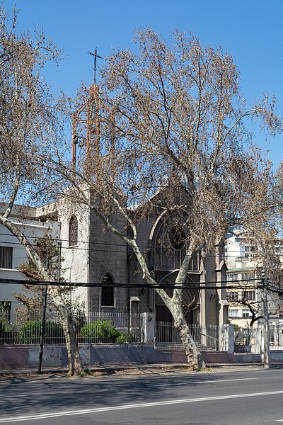 File:Iglesia del Colegio Universitario Inglés, Providencia, Santiago 20210905 36.jpg