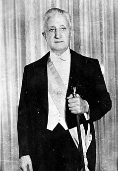 Arturo Umberto Illia président de la république du 12 octobre 1963 au 28 juin 1966, démis par un coup d'Etat militaire (né en 1900 – décédé à Córdoba le 18 janvier 1983).