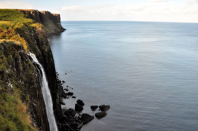 File:Insel Skye, Kilt Rock Wasserfall (38617407791).jpg