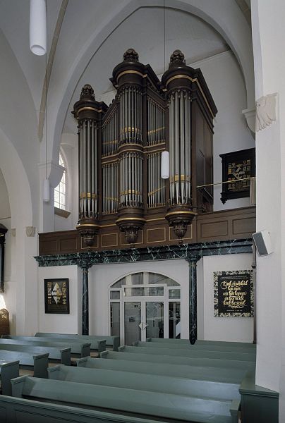 File:Interieur, aanzicht orgel, orgelnummer 41 - Amerongen - 20370249 - RCE.jpg