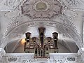 Orgue dans la nef de l'église jésuite de Soleure (CH). Organ in the jesuit church of Solothurn (CH)