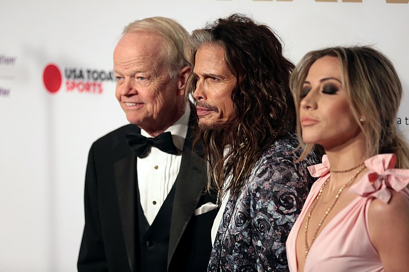 File:Jimmy Walker, Steven Tyler & Aimee Preston (40746858731).jpg