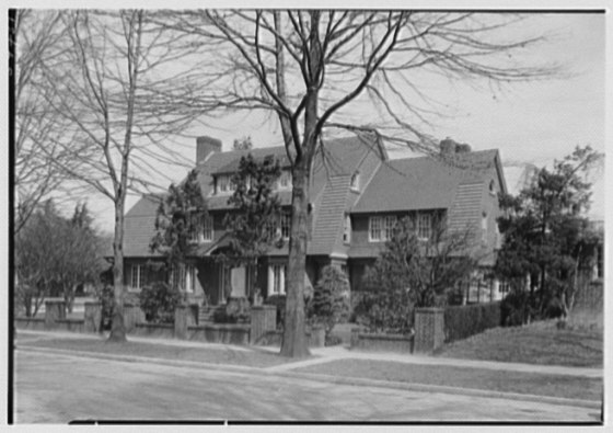 File:John M. McMillen, residence at 3 Fairway Close, Forest Hills, New York City. LOC gsc.5a15802.tif