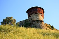 Petrele Castle offers views over the Erzen Valley. Kalaja e Petreles 02.jpg