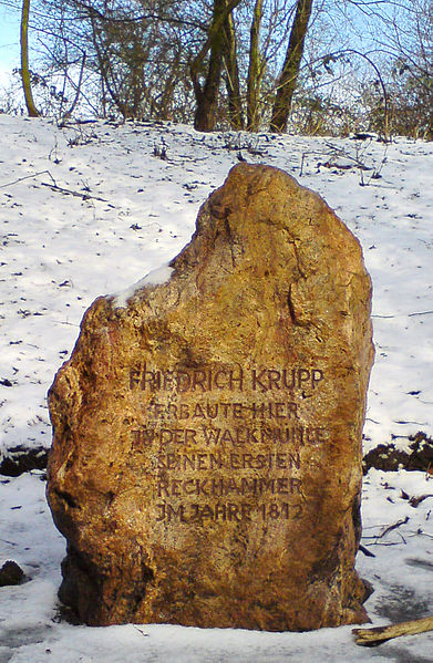 File:Krupp Denkmal an der Walkmühle.jpg