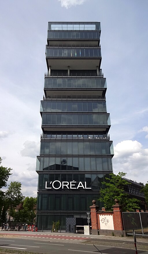 L'Oréal Deutschland, Johannstraße 1 (Seite an der Roßstraße), Düsseldorf-Derendorf