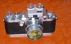 LEICA IIIC WITH VOIGTLANDER VC METER II.jpg