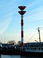 Leuchtturm im Fischereihafen Bremerhaven.jpg