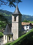 Reformierte Kirche und Stadionhügel