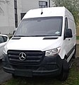 Category:White Mercedes-Benz vans – Wikimedia Commons