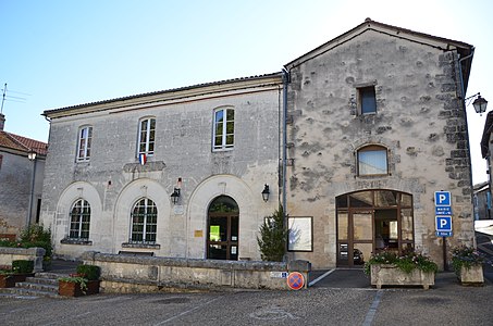 Rathaus von Champagnac-de-Belair