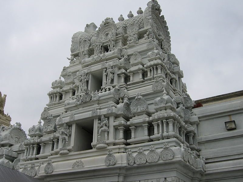 File:Malibu Hindu Temple 1.jpg