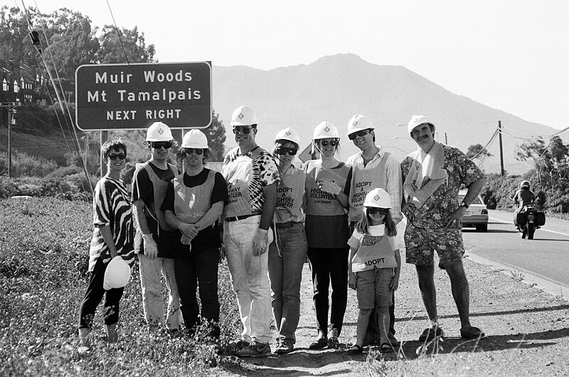 File:Members of The WELL after doing a day of roadside cleanup work.jpg