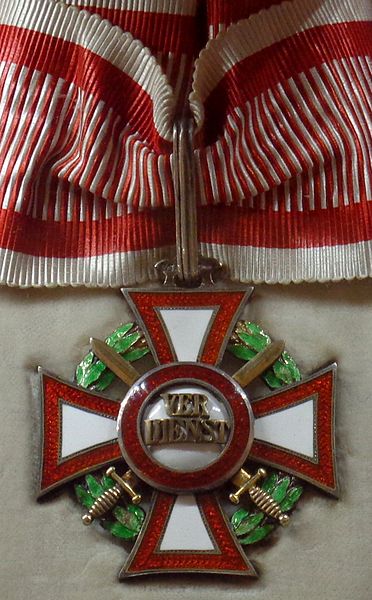 File:Military Merit Cross 2nd class with war decoration badge (Austria 1916-1918) - Tallinn Museum of Orders.jpg