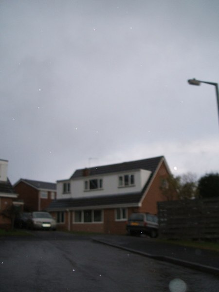 File:Millstone Close, Dronfield Woodhouse - geograph.org.uk - 910582.jpg