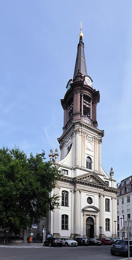 Mitte Parochialkirche mit Turm