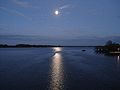 Vollmond über dem Plauer See am Abend des 03. November 2006 von der Seegartenbrücke aus gesehen