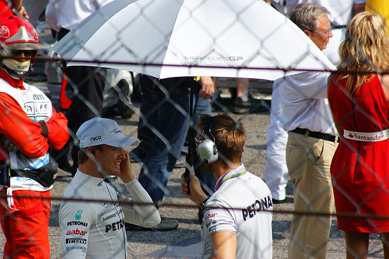 File:N Rosberg partenza Monza 2011.jpg