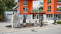 Rundgng durch SchonachHier der Narrenbrunnen am Rathaus