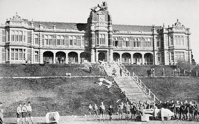 File:Nelson College after Murchison earthquake 1929 (cropped).jpg